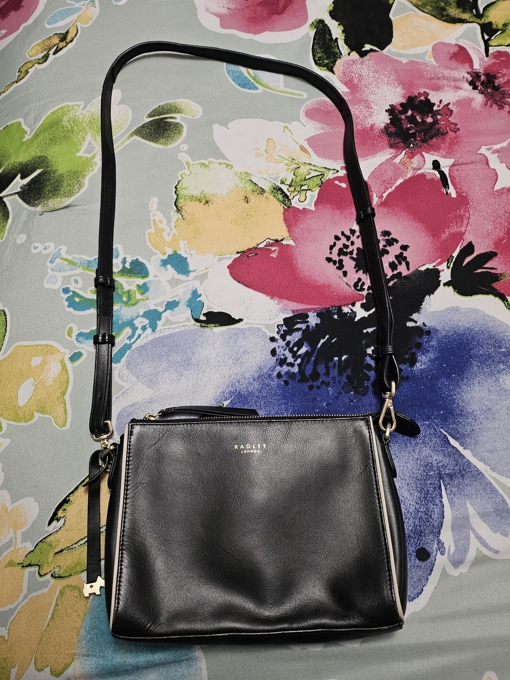 RADLEY LONDON Black Leather Crossbody with Gold Accents